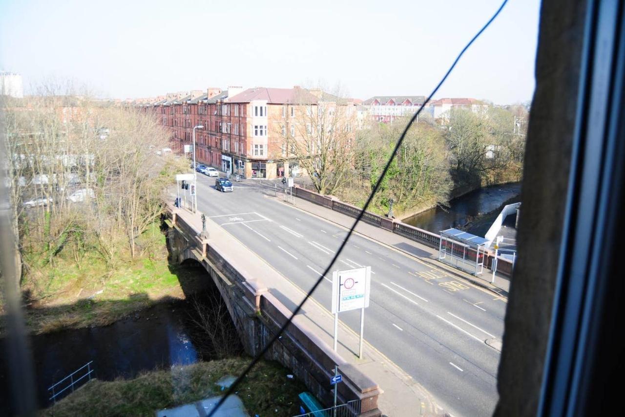 Glasgow Apartment Transport Links & Street Parking Екстериор снимка